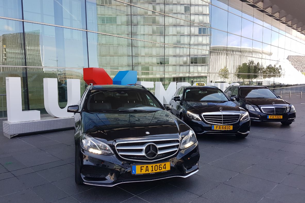 Taxis.JPG